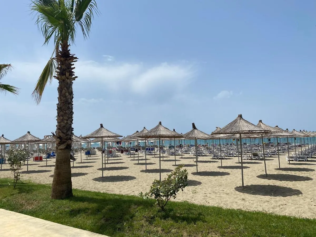 Matias Beach Apartment Golem  Arnavutluk